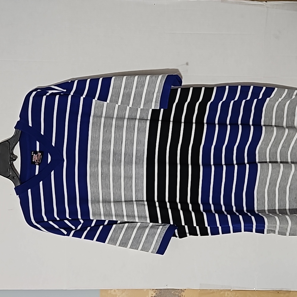 Striped V-Neck Short Sleeve Tee